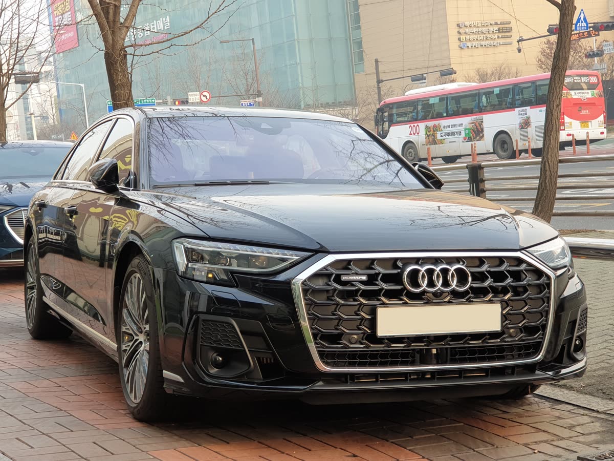 Audi A8 L 55 TFSI Quattro S Line Premium D5 FL Mythos Black Metallic (19) — 아우디 A6 블랙 에디션 가격 9,490만 원, 100대 한정 출시 요약