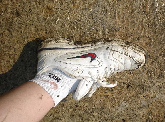My nike dirty shoe — 스니커즈 운동화 세탁 어떻게 하나 — 소재부터 갈린다